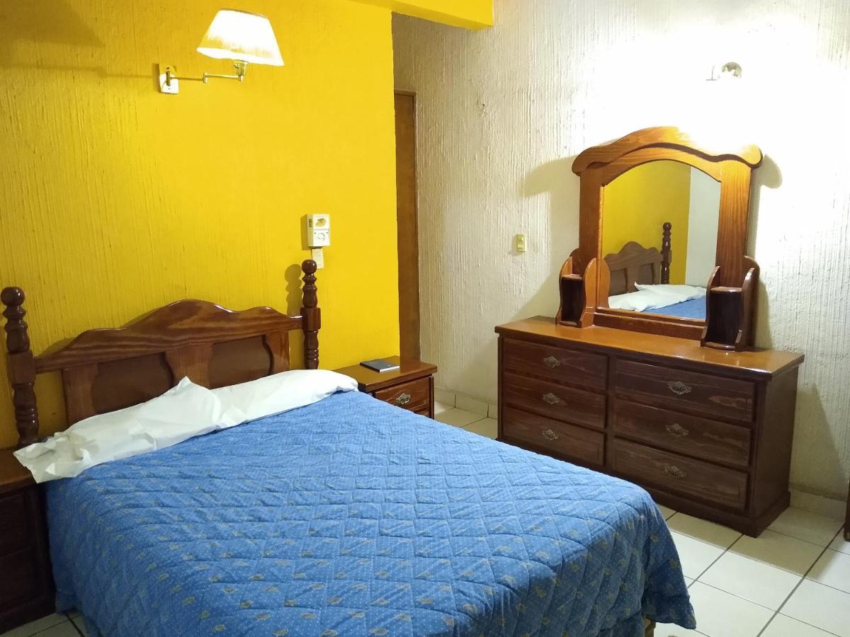 Hotel Real Jojutla Jojutla de Juarez Eksteriør billede